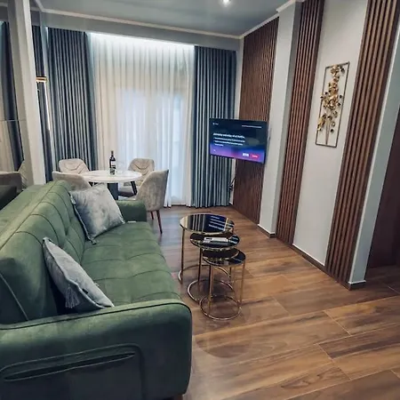 Individualliving3 Excellent Location Centre! ! 테살로니키