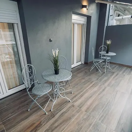 Individualliving3 Excellent Location Centre! ! * 테살로니키