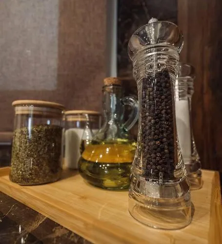 Individualliving3 Excellent Location Centre! ! *