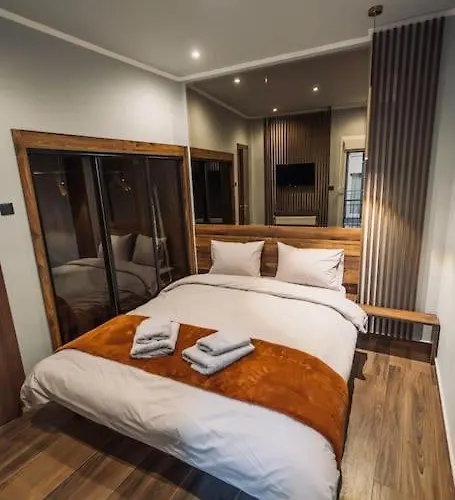 公寓 Individualliving3 Excellent Location Centre! ! 塞萨洛尼基