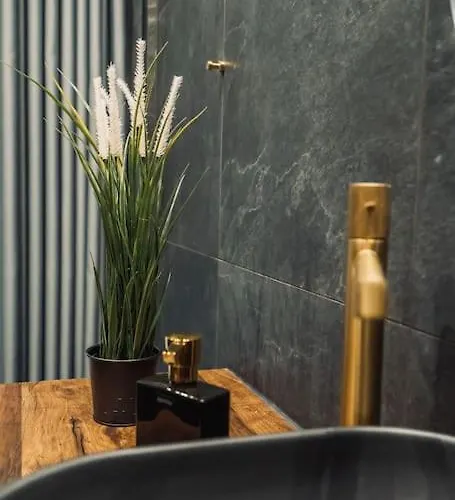 Individualliving3 Excellent Location Centre! ! Apartman *